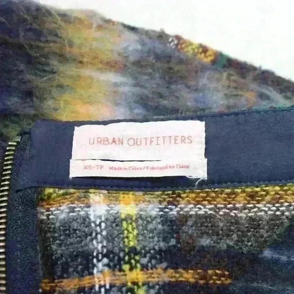 URBAN OUTFITTERS UO Y2K Wool Fitted Mini Skirt Yellow & Black Plaid Zip Women XS - Picture 7 of 11